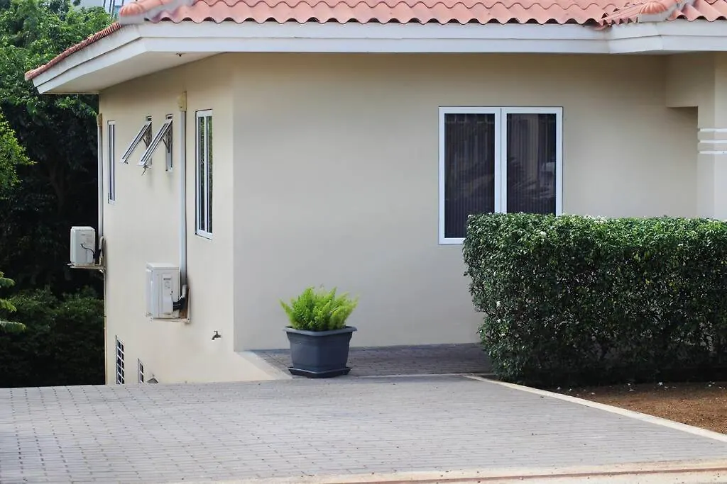 Gamay Souterrain Apartment, Near Beach In Curacao Jan Thiel