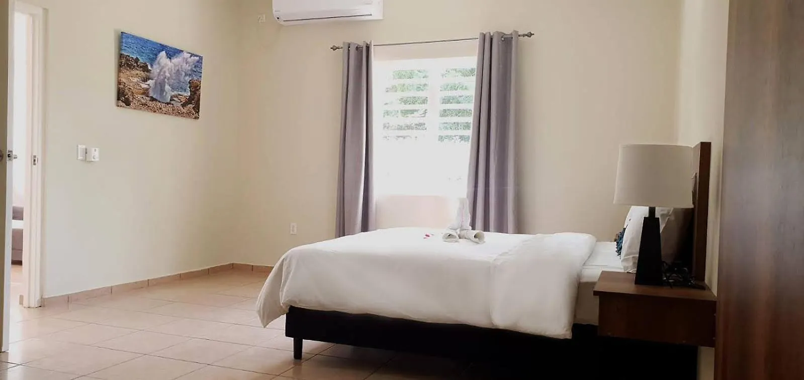 Apartment Gamay Souterrain Apartment, Near Beach In Curacao Jan Thiel Curacao